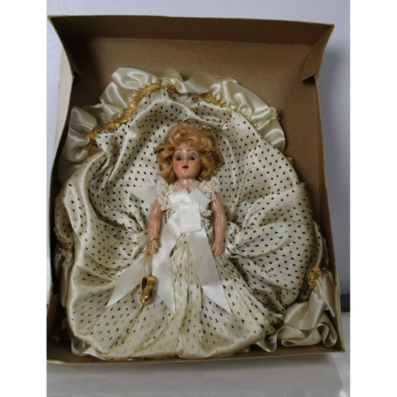 1950s Walt Disney Cinderella - 7.5" - Sleepy Eyes Doll - #737 - Picture 6 of 6